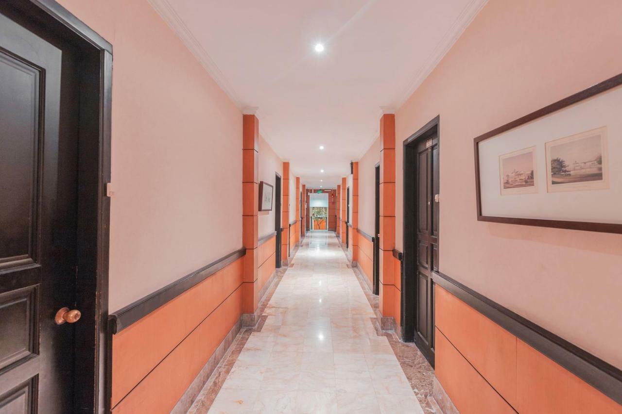 Capital O 534 Sriwijaya Hotel Jakarta Luaran gambar