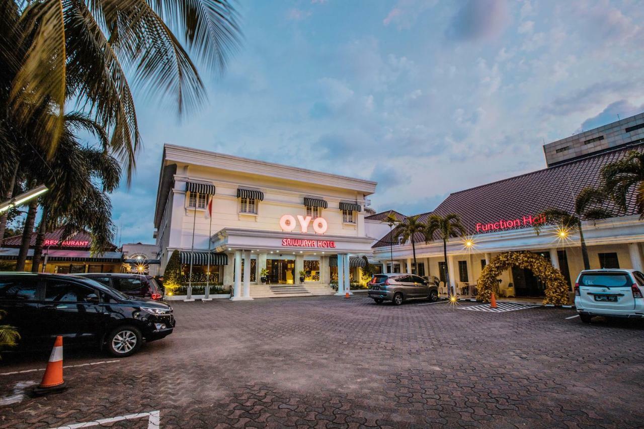 Capital O 534 Sriwijaya Hotel Jakarta Luaran gambar
